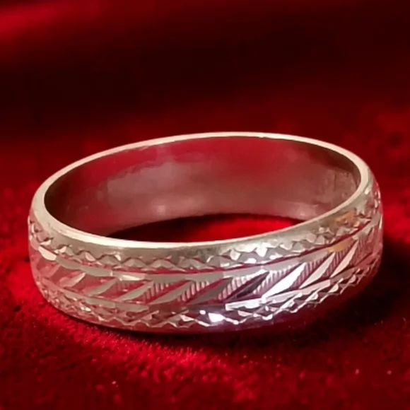 Vintage 14k Italy Milor White Gold Wedding Band - Picture 3 of 4